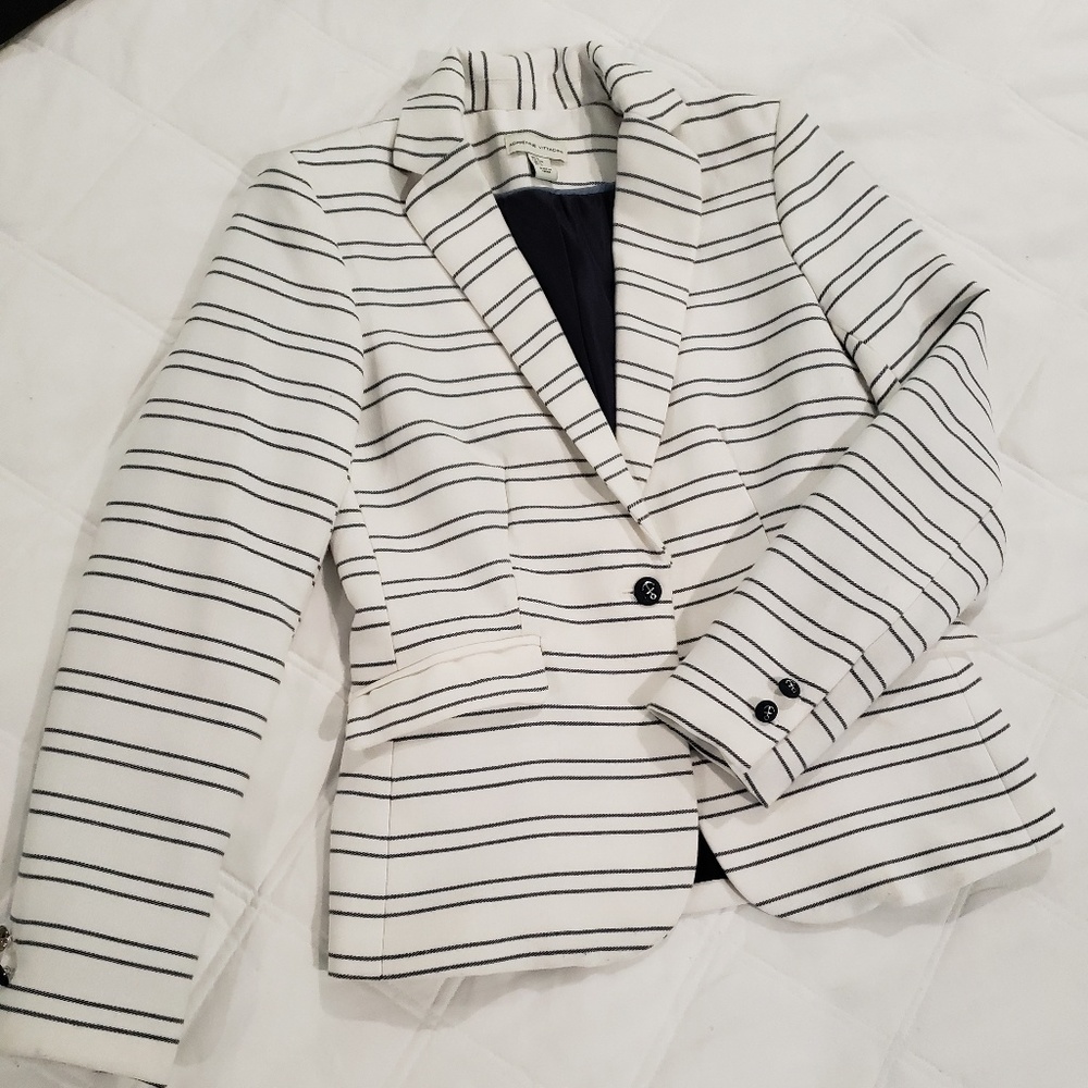 ADRIENNE VITTADINI BLASER SIZE S